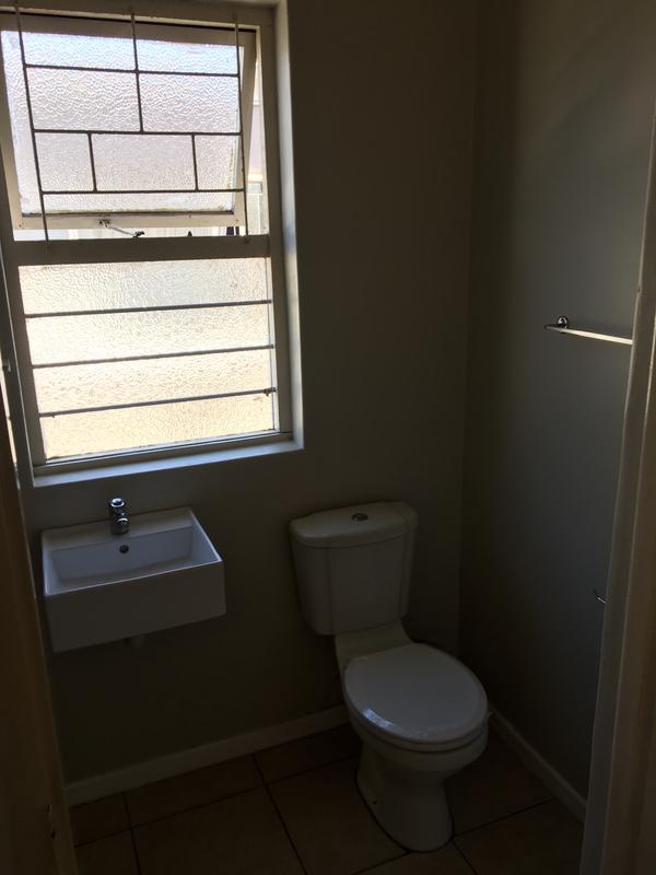 To Let 0 Bedroom Property for Rent in Goodwood Central Western Cape